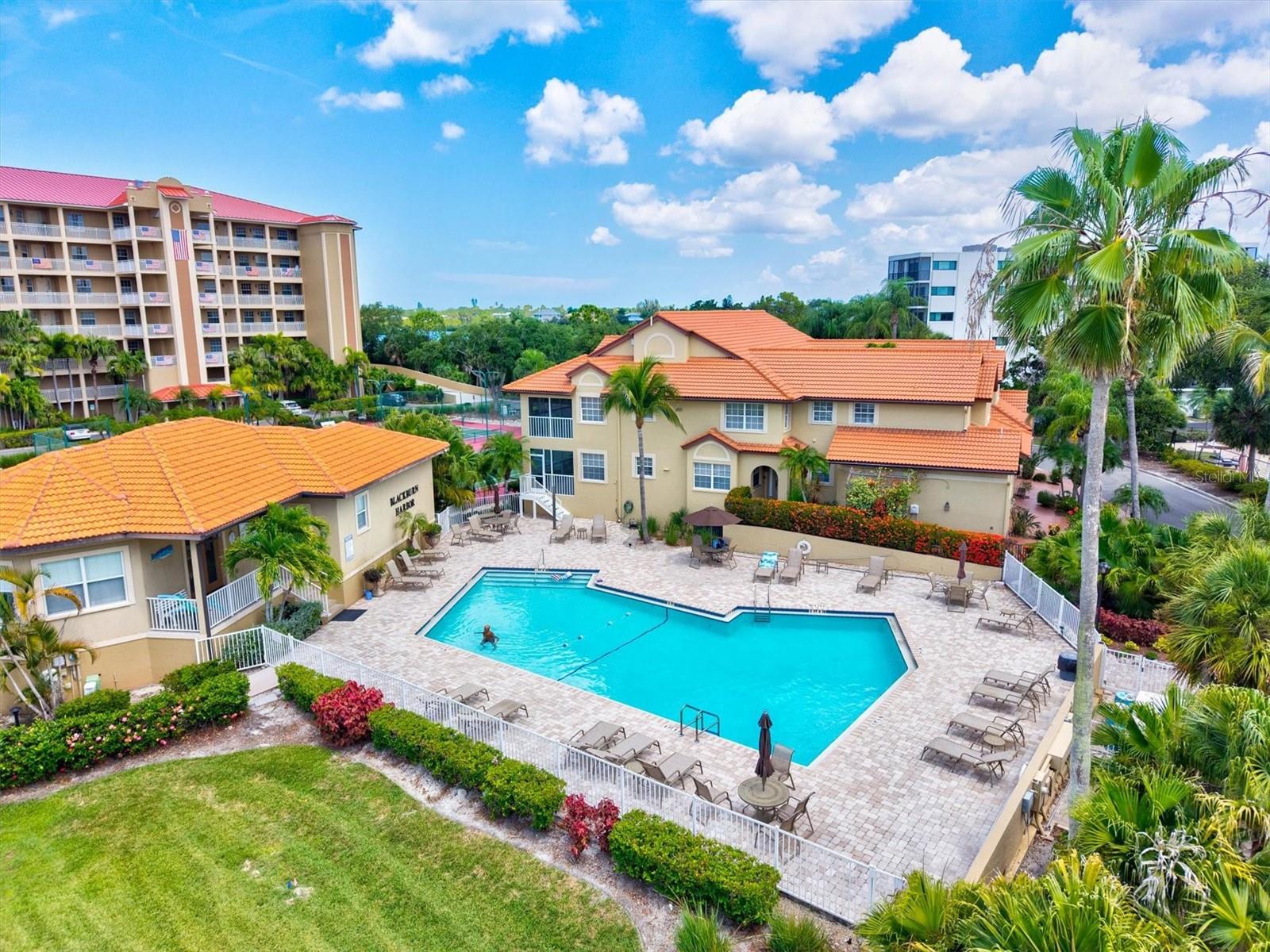 BLACKBURN HARBOR WATERFRONT VILLAS - Residential