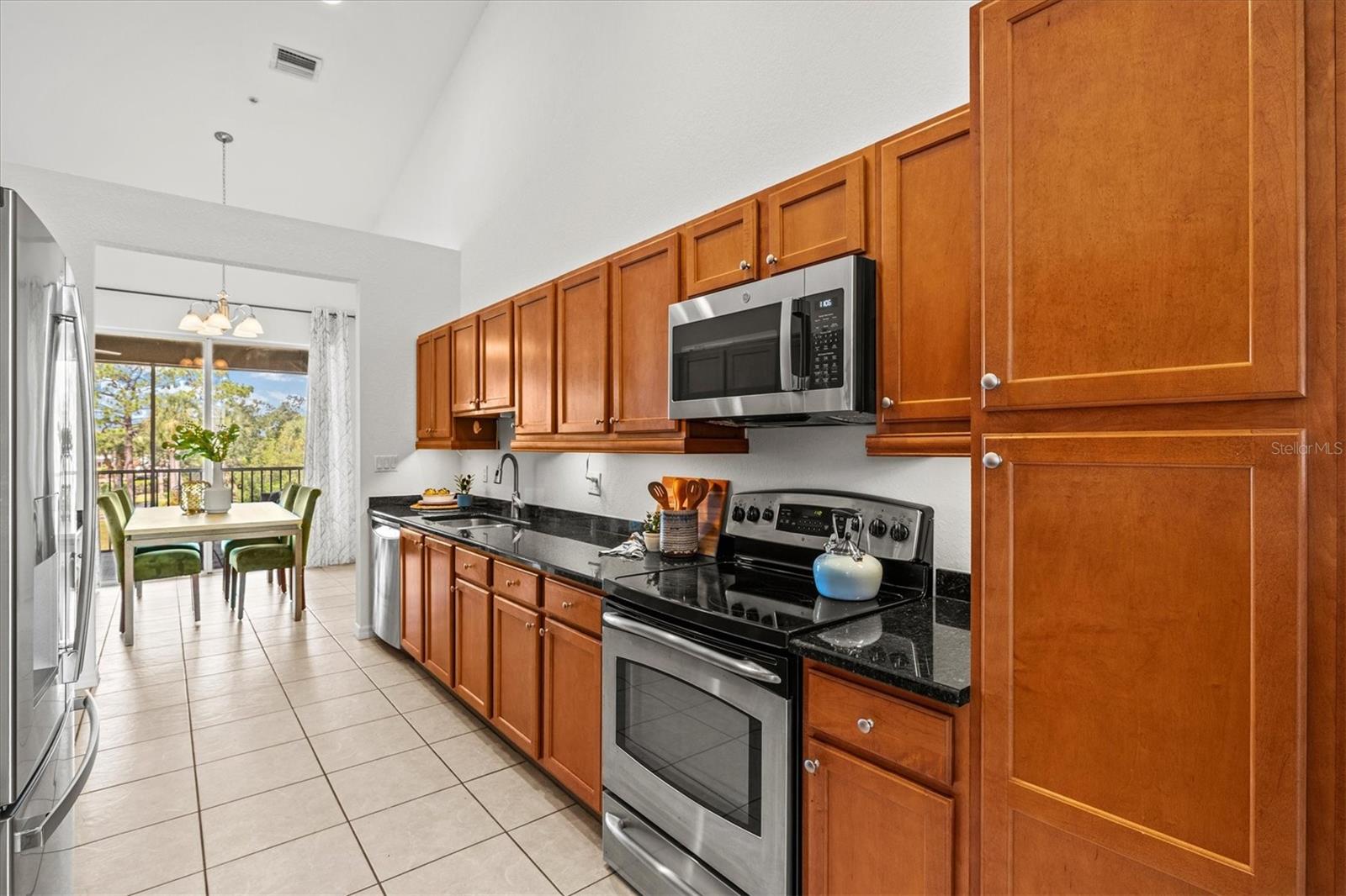 BLACKBURN HARBOR WATERFRONT VILLAS - Residential