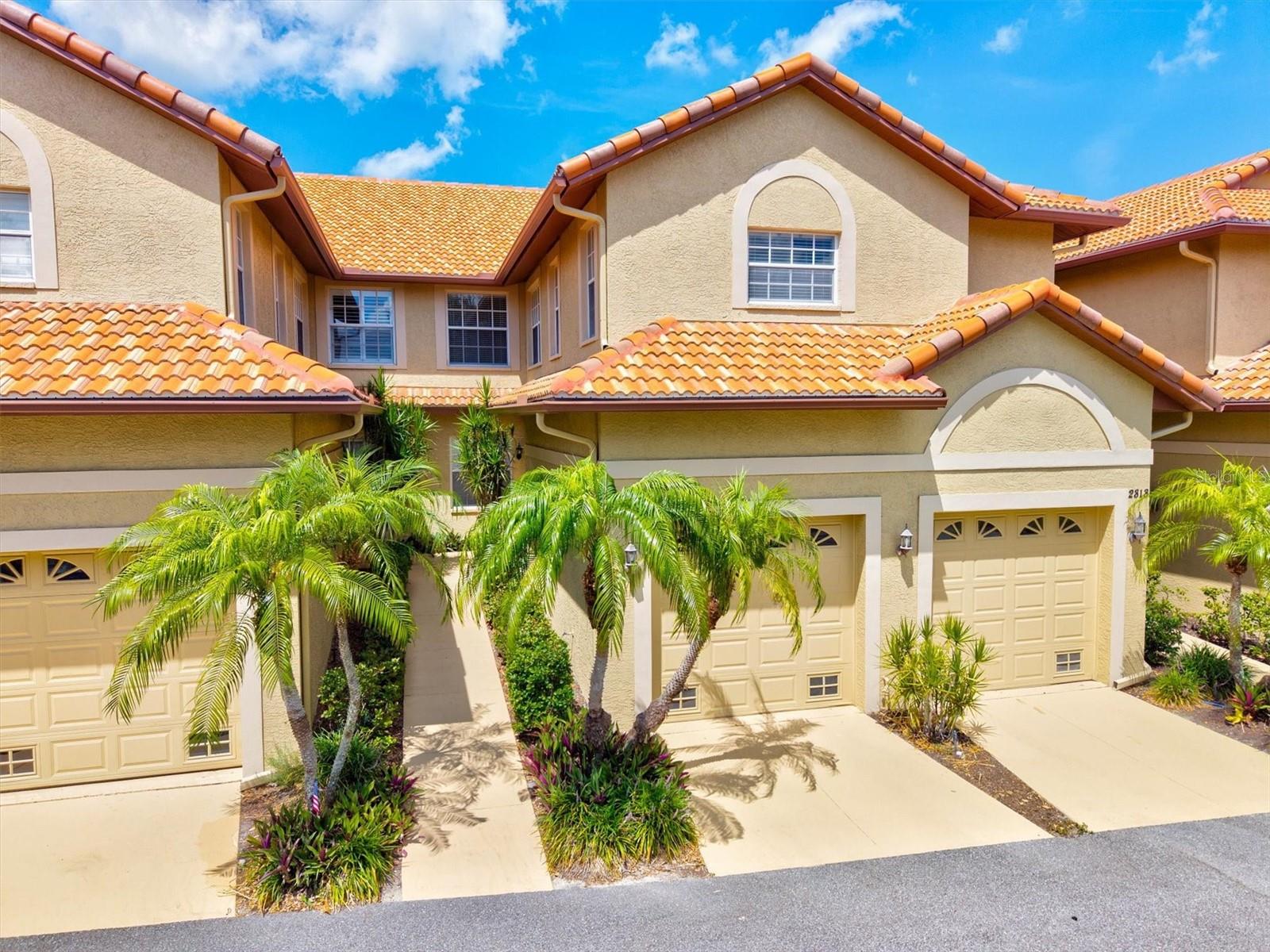 BLACKBURN HARBOR WATERFRONT VILLAS - Residential