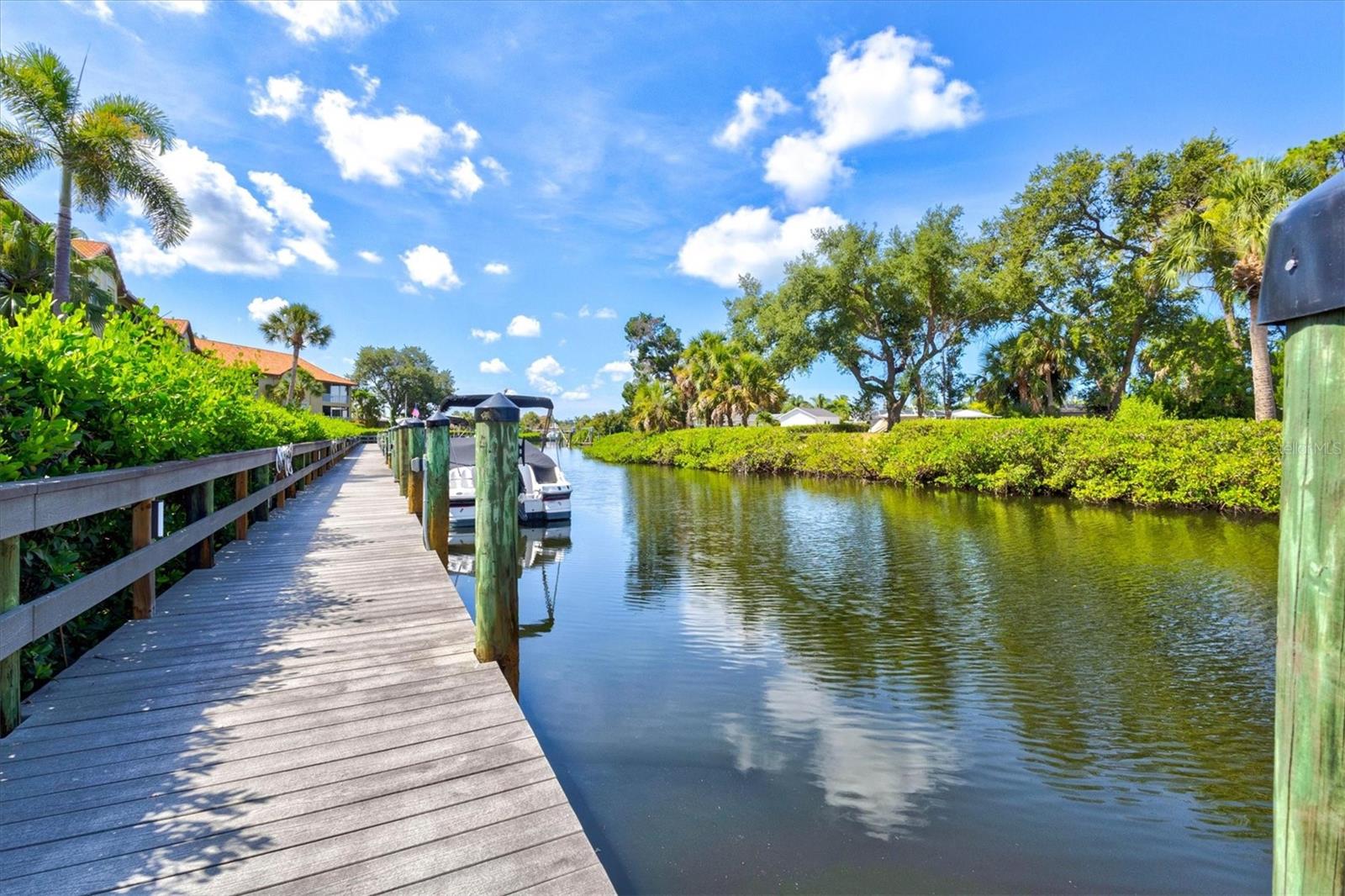 BLACKBURN HARBOR WATERFRONT VILLAS - Residential