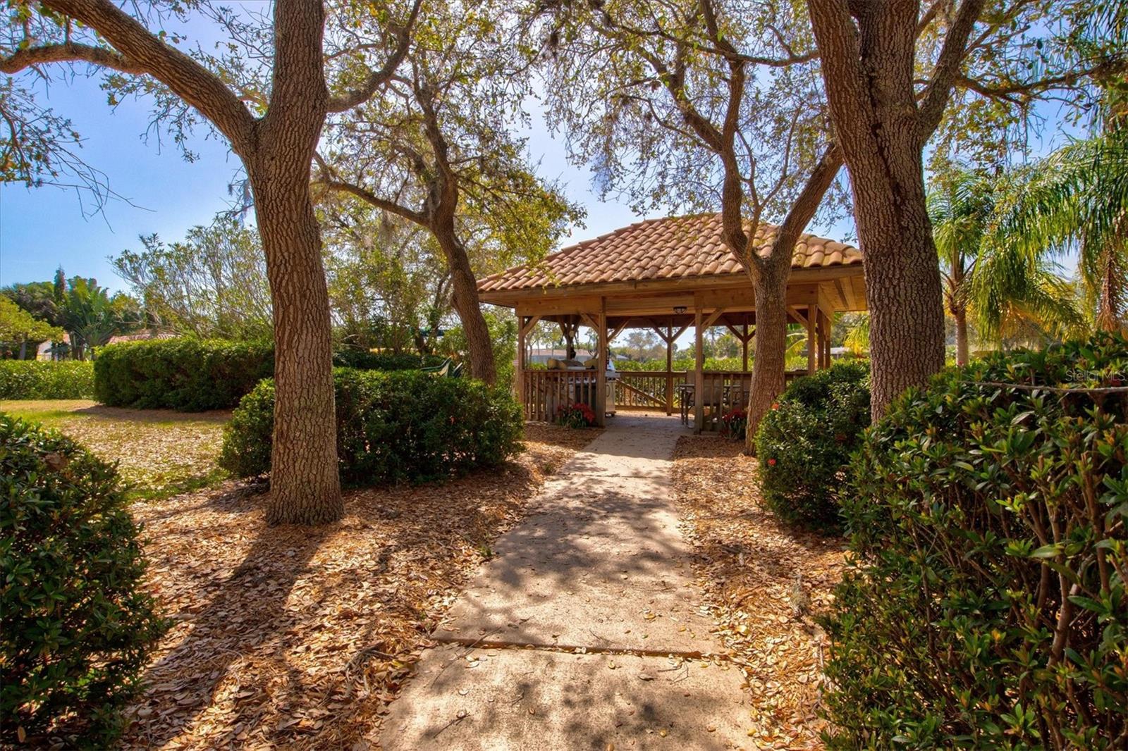 BLACKBURN HARBOR WATERFRONT VILLAS - Residential
