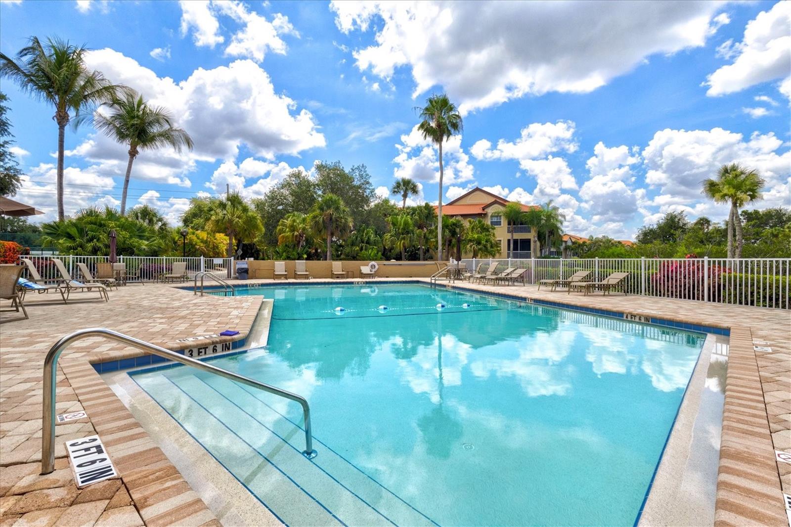 BLACKBURN HARBOR WATERFRONT VILLAS - Residential
