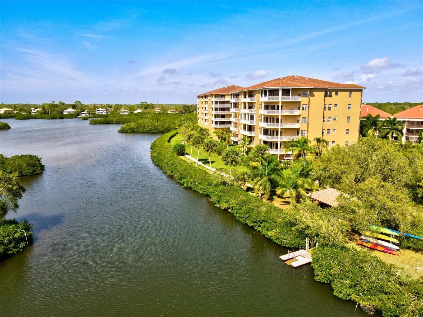 BLACKBURN HARBOR WATERFRONT VILLAS - Residential