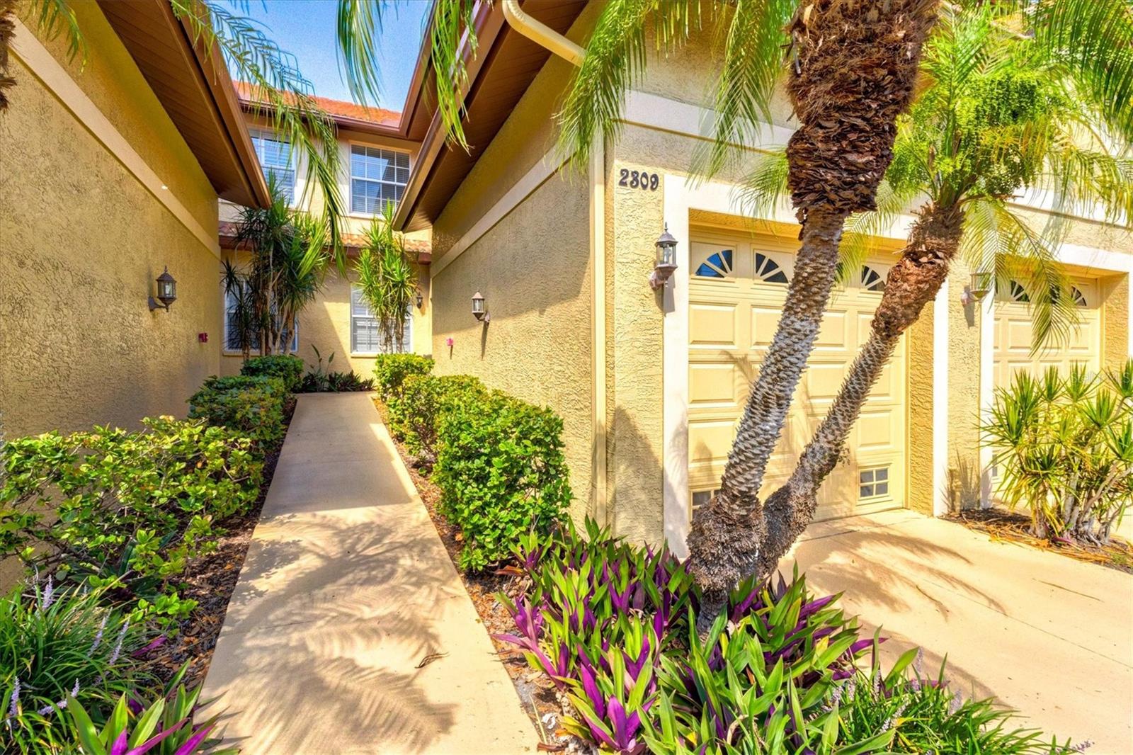 BLACKBURN HARBOR WATERFRONT VILLAS - Residential
