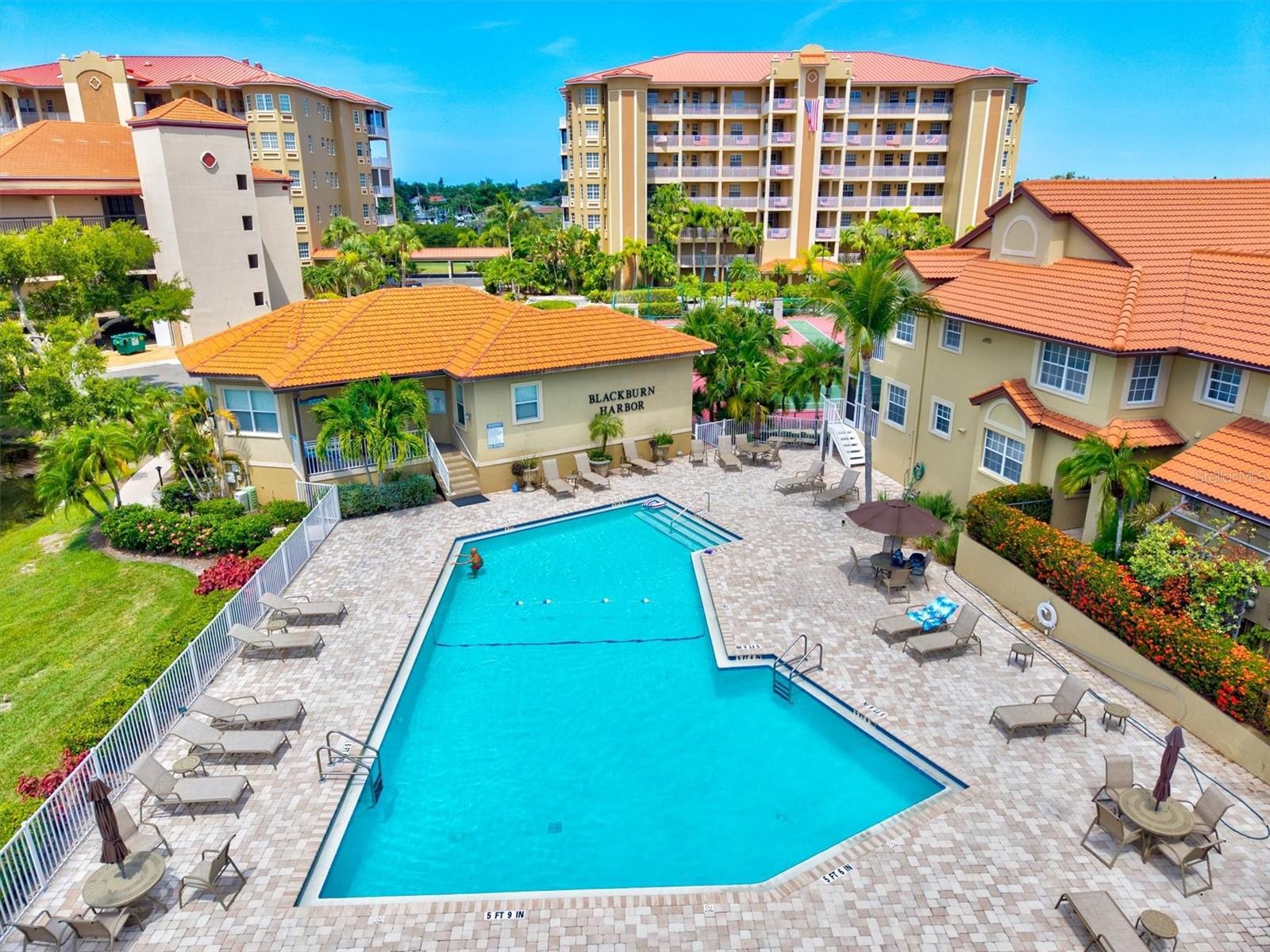 BLACKBURN HARBOR WATERFRONT VILLAS - Residential