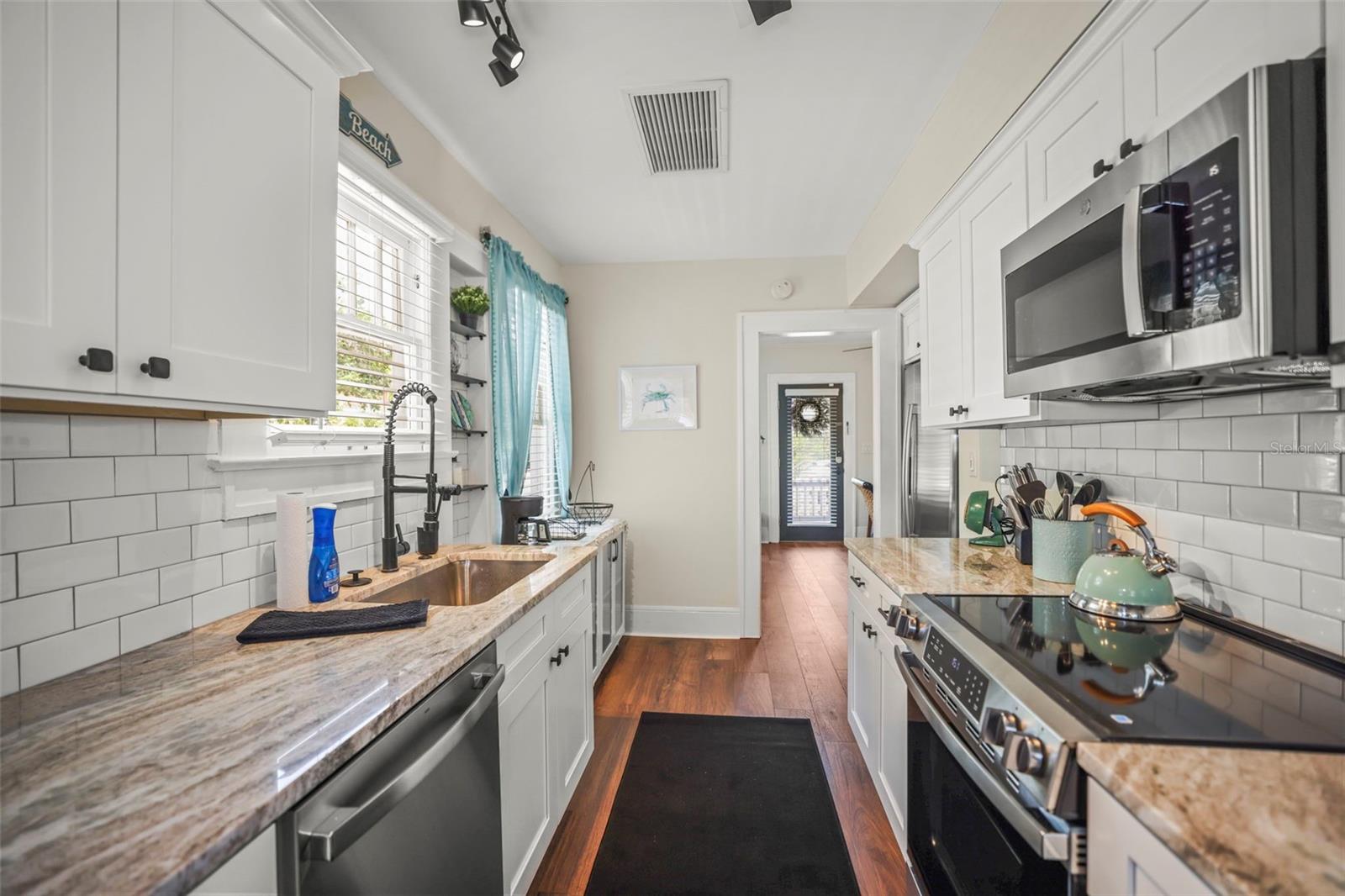 BOONES REV SUB - Residential