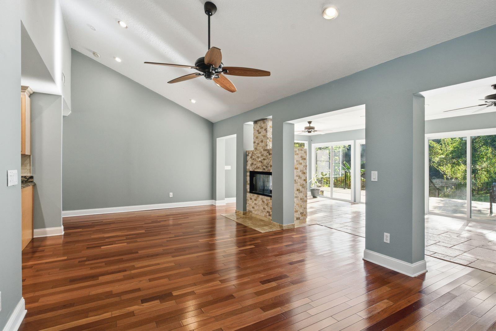 CARROLLWOOD SOUTH - Residential