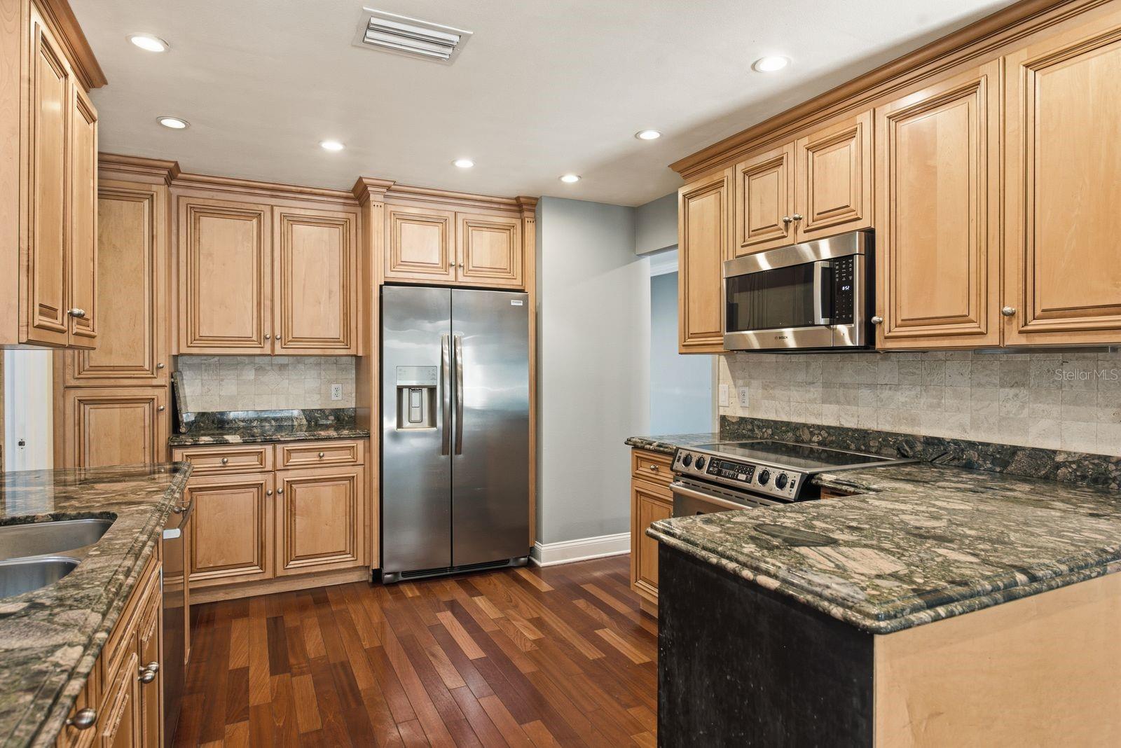 CARROLLWOOD SOUTH - Residential