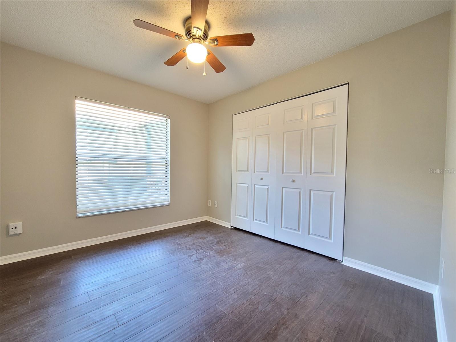 LAND WHISPERING OAKS - Residential Lease