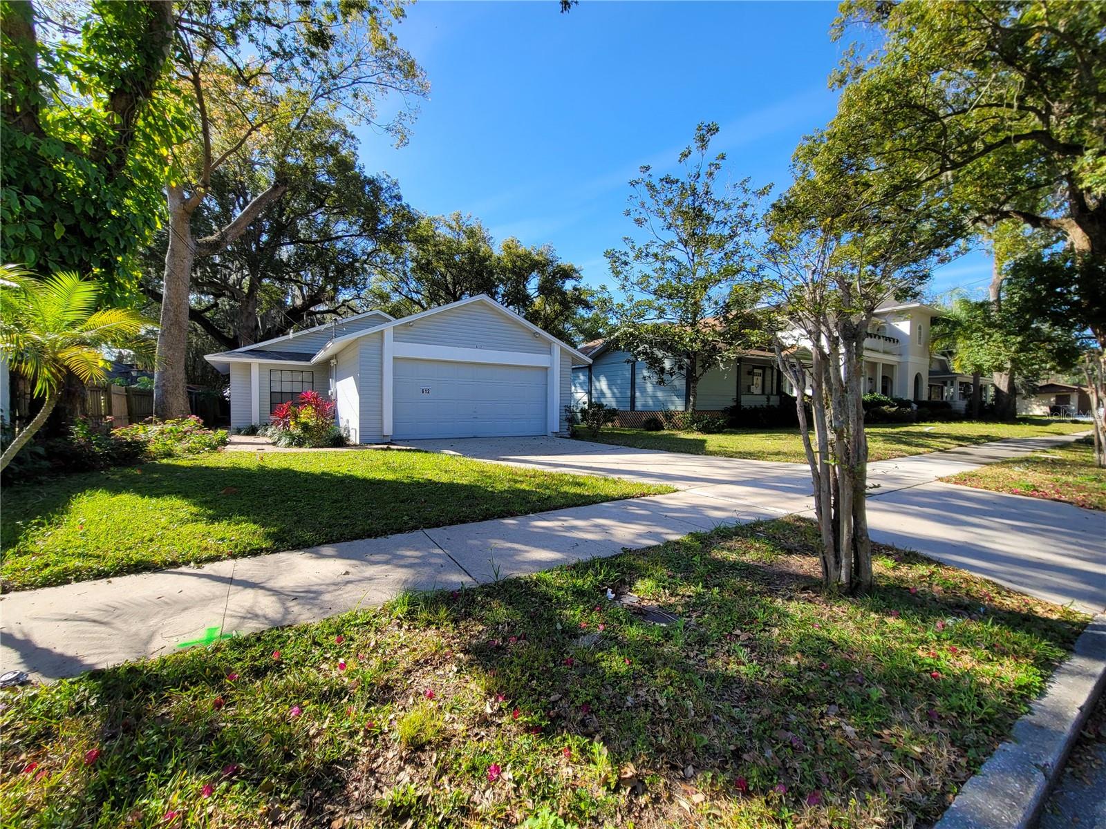 LAND WHISPERING OAKS - Residential Lease