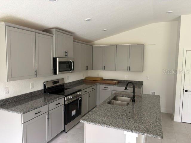 JULIETTE FALLS - Residential