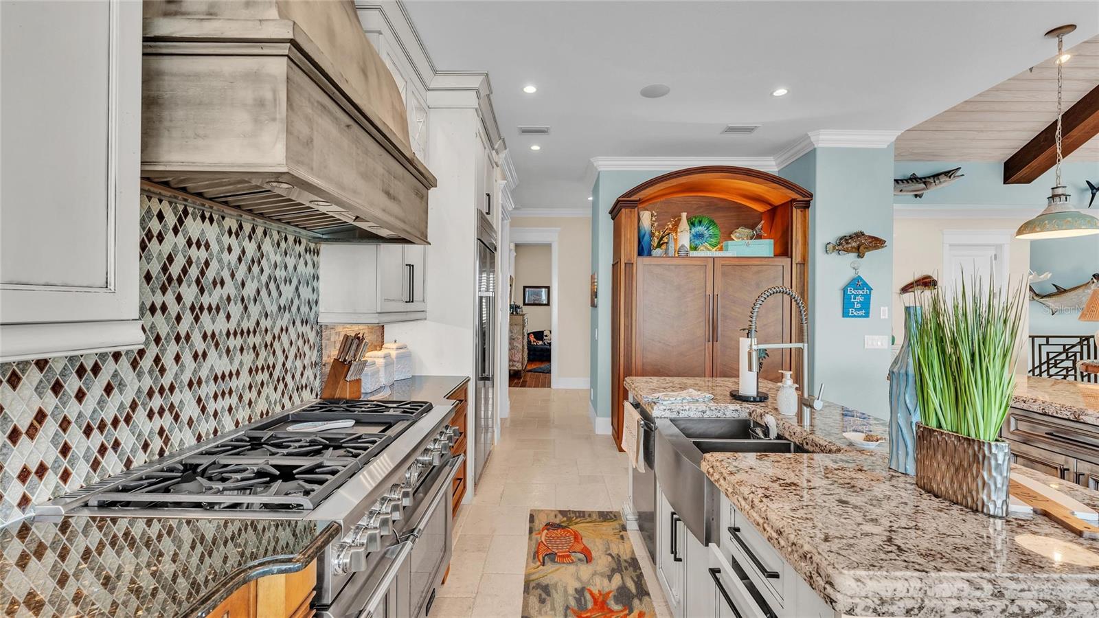 KEY ROYALE 8TH ADD - Residential