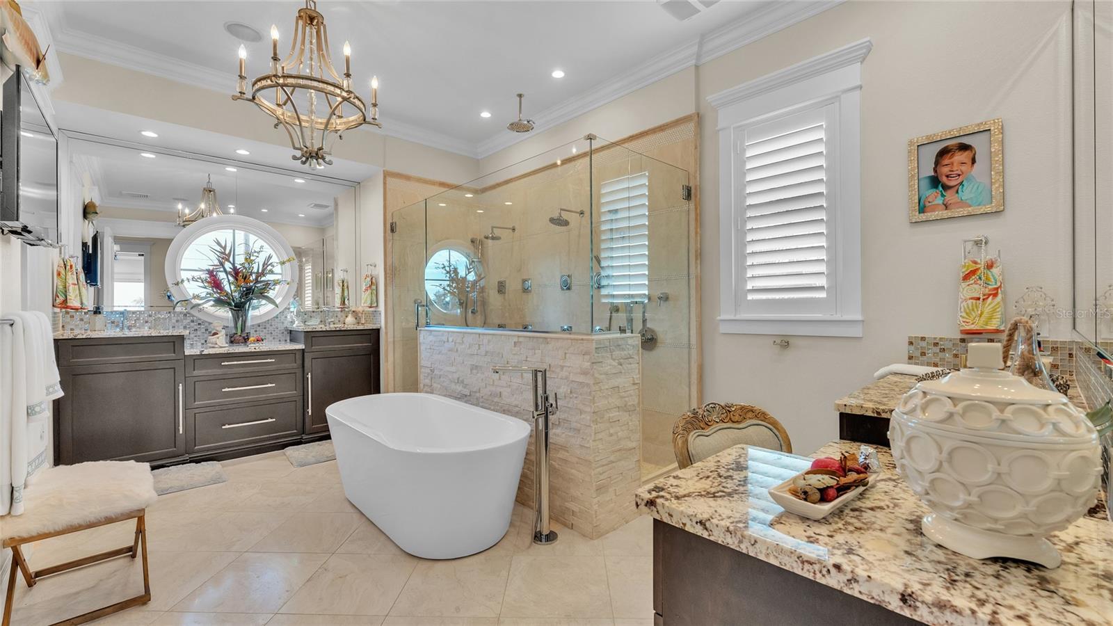 KEY ROYALE 8TH ADD - Residential