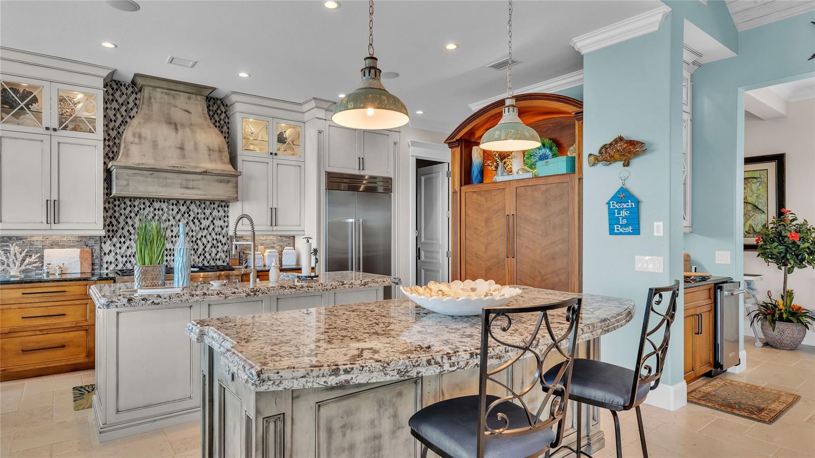 KEY ROYALE 8TH ADD - Residential