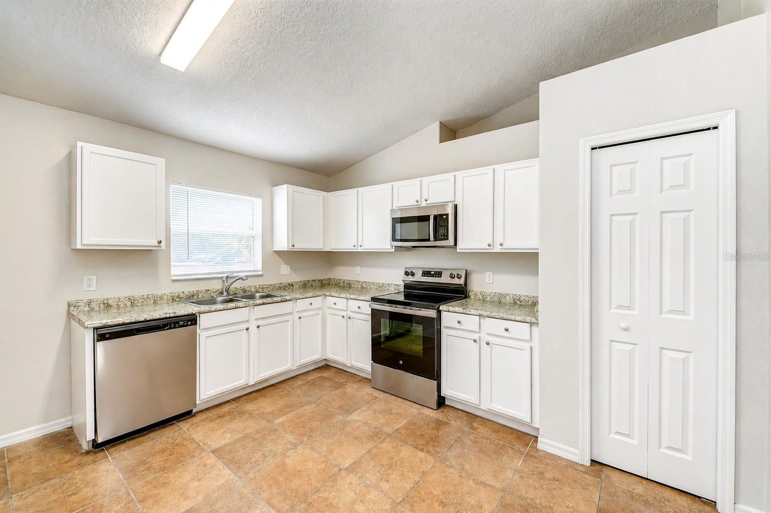 POINCIANA NBRHD 5 VILLAGE 7 - Residential