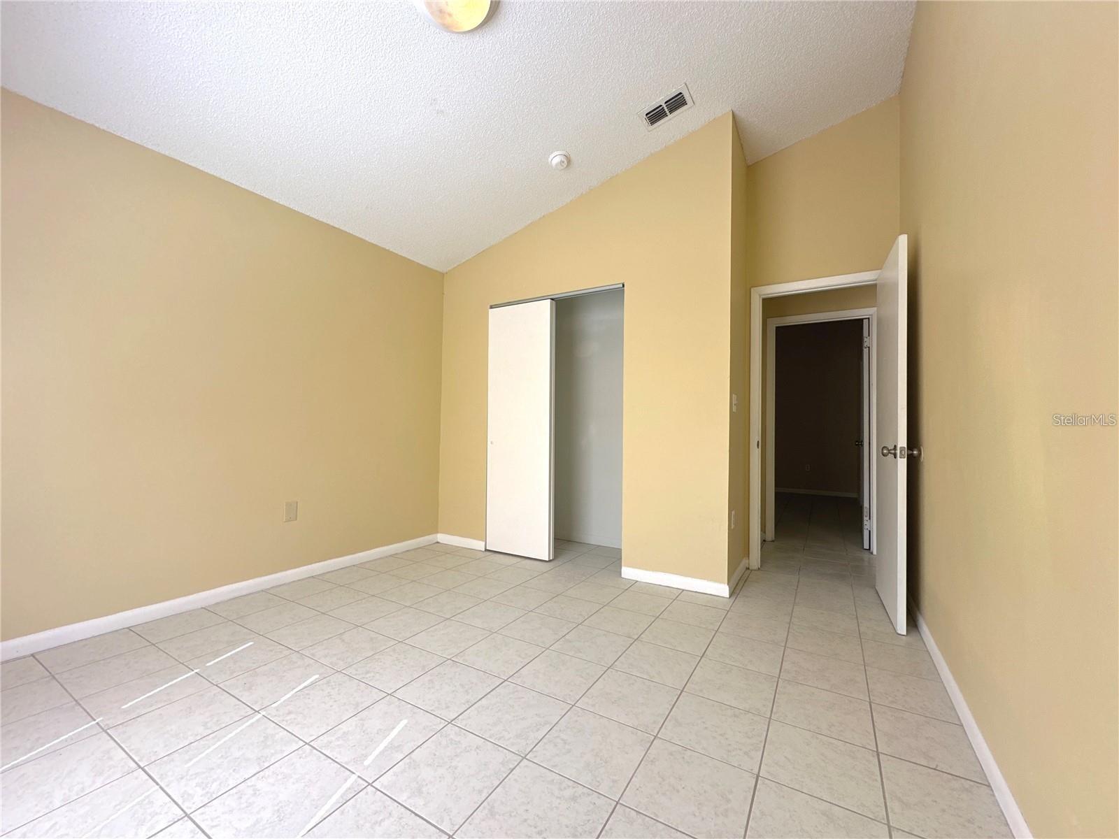 MAGNOLIA LAKES - Residential Lease