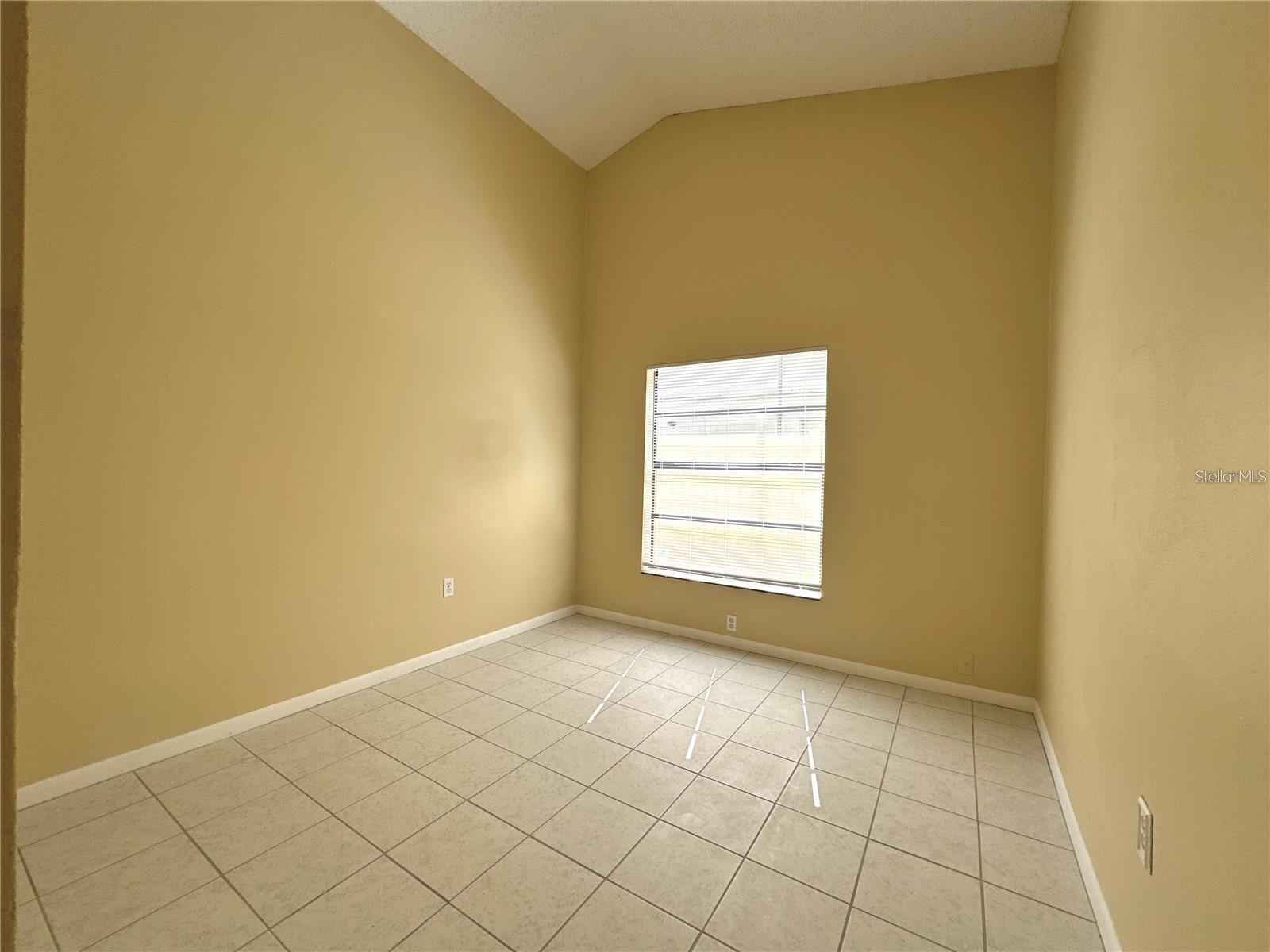 MAGNOLIA LAKES - Residential Lease