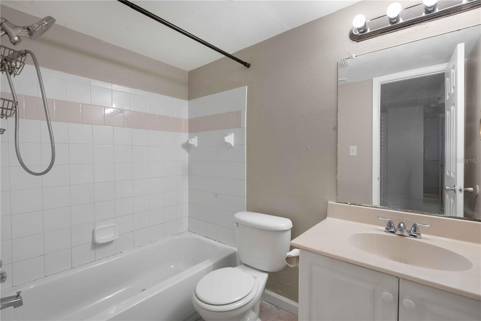 RENAISSANCE VILLAS CONDO - Residential