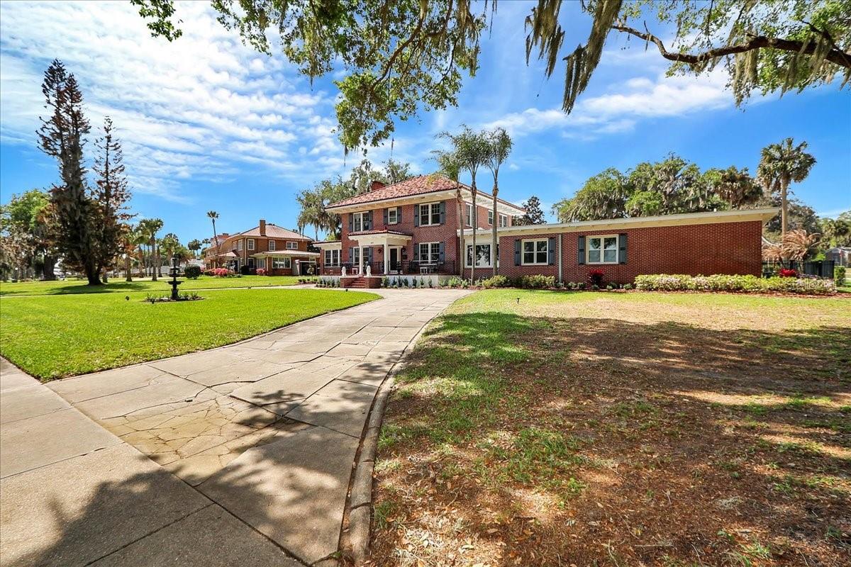 LEESBURG PALMORA PARK - Residential