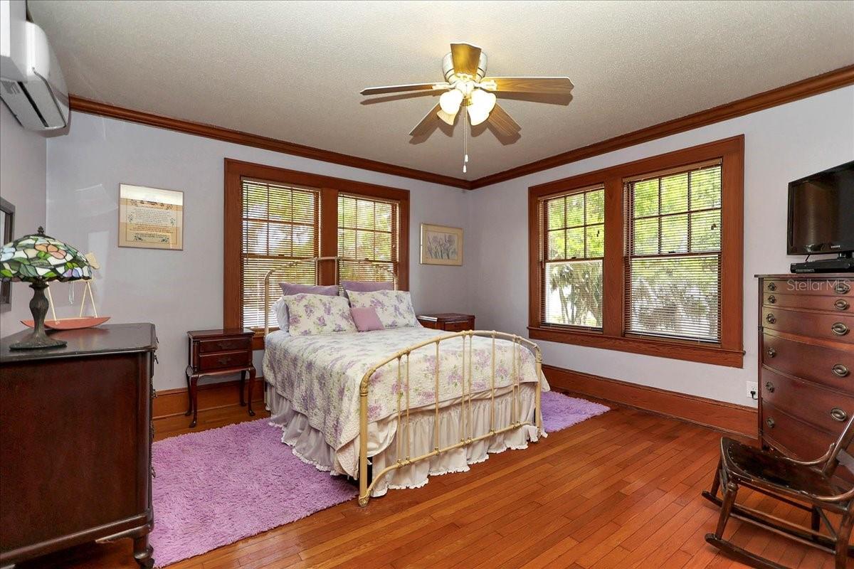 LEESBURG PALMORA PARK - Residential