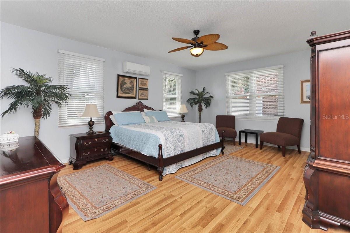 LEESBURG PALMORA PARK - Residential