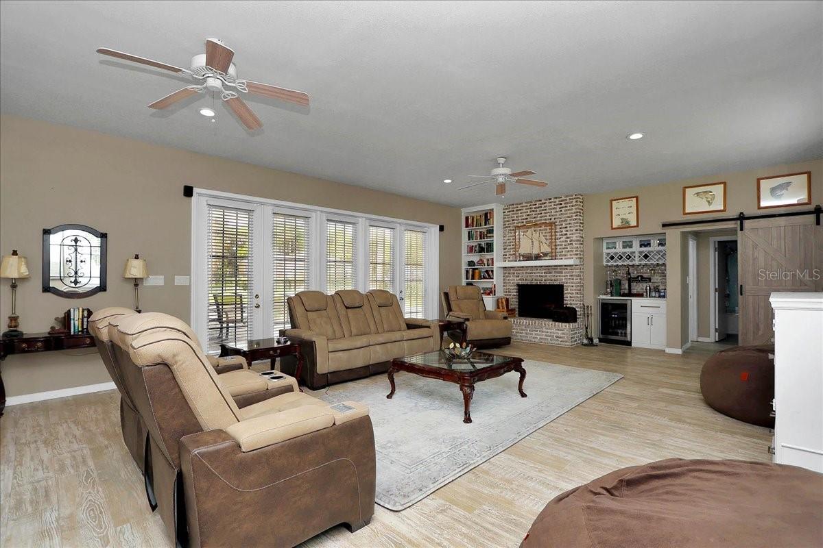 LEESBURG PALMORA PARK - Residential