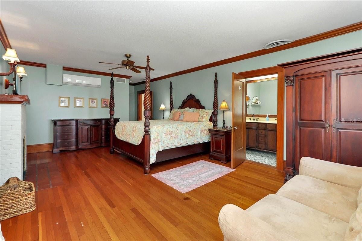 LEESBURG PALMORA PARK - Residential