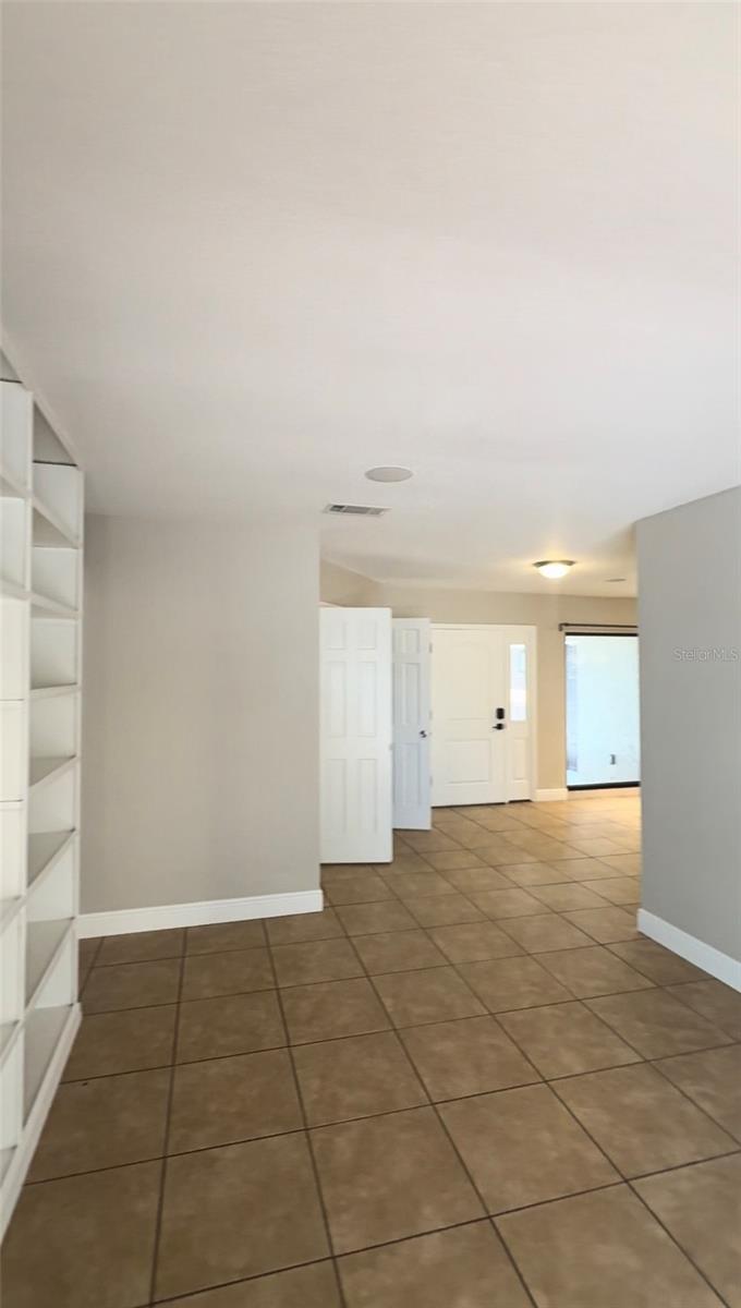 MORAN GROVES - Residential