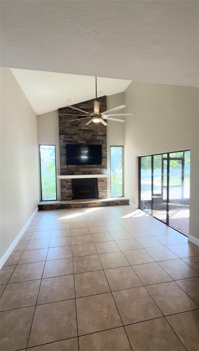 MORAN GROVES - Residential