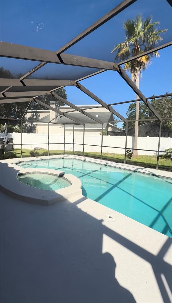 MORAN GROVES - Residential