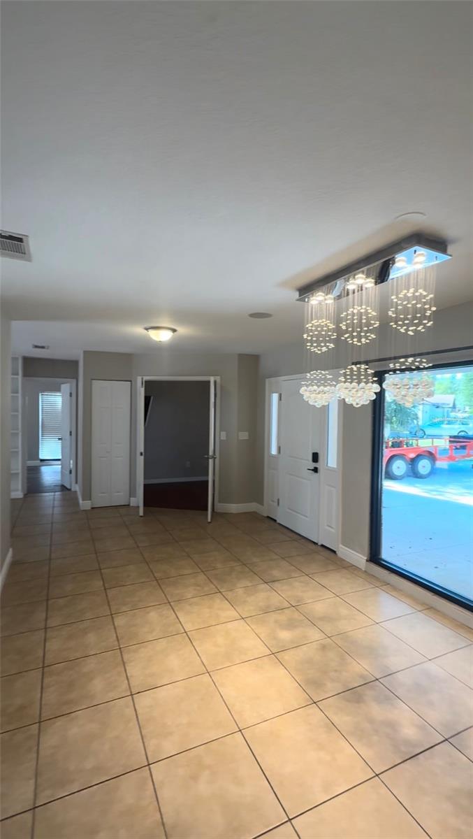 MORAN GROVES - Residential
