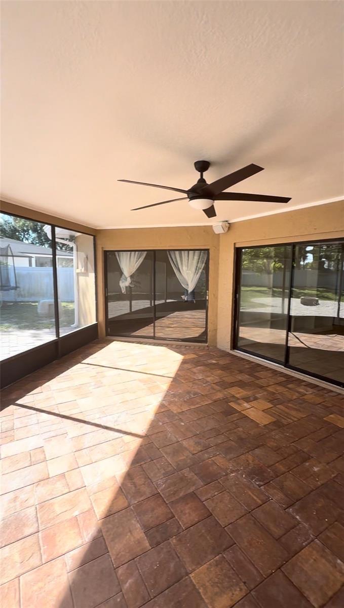 MORAN GROVES - Residential