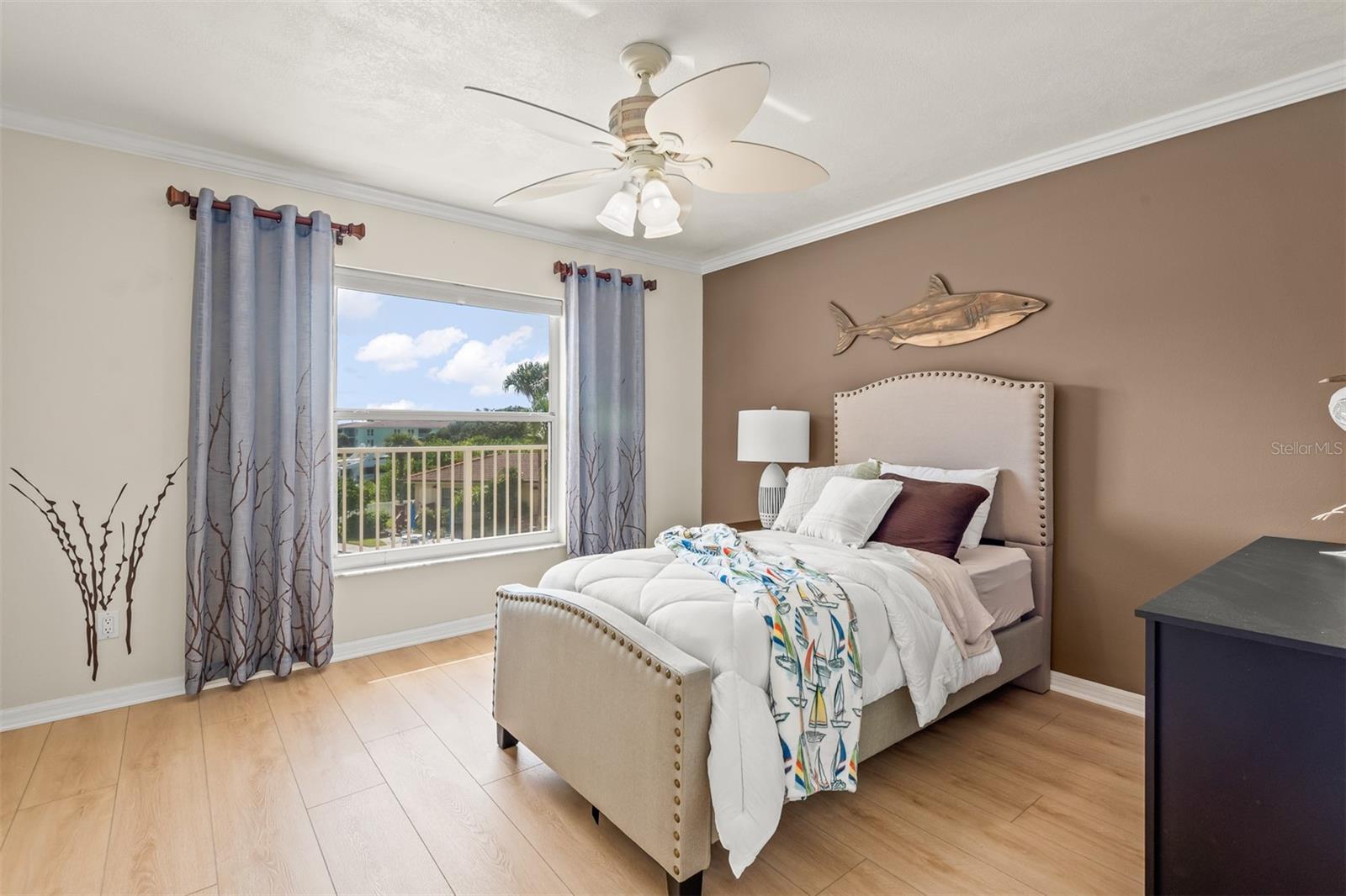 MARINA POINT HARBOR PH 01 CONDO - Residential