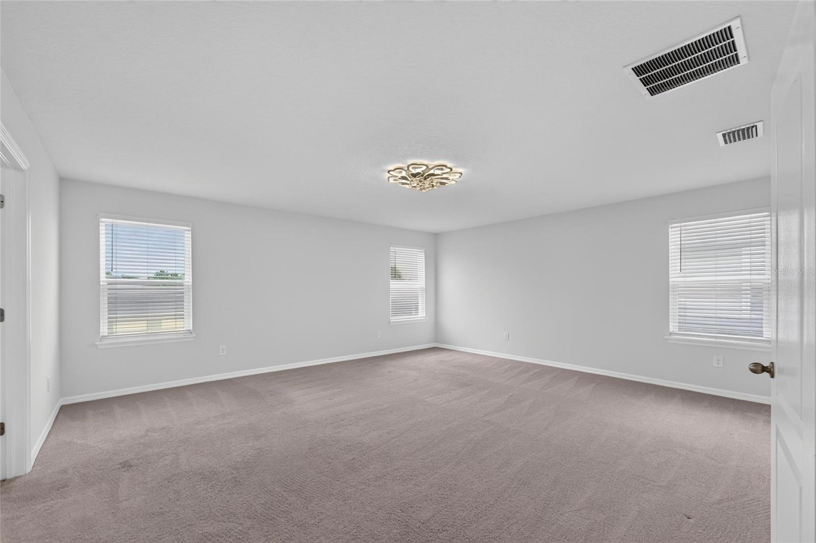 LUCAYA LAKE CLUB PH 3 - Residential