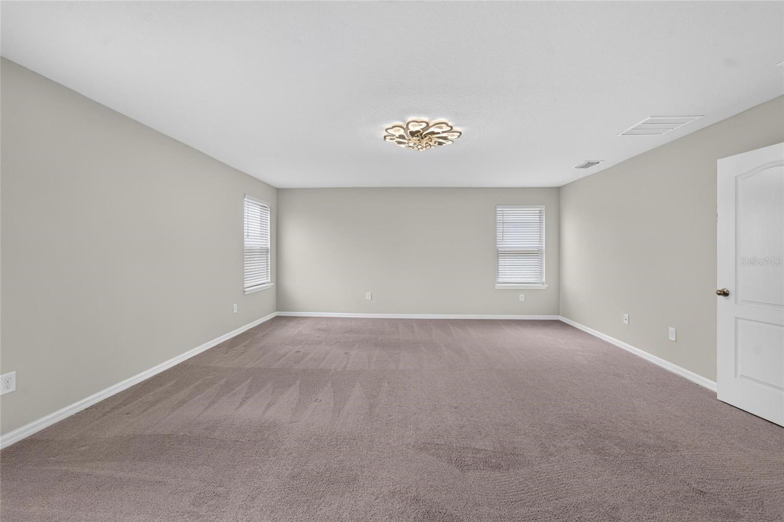 LUCAYA LAKE CLUB PH 3 - Residential