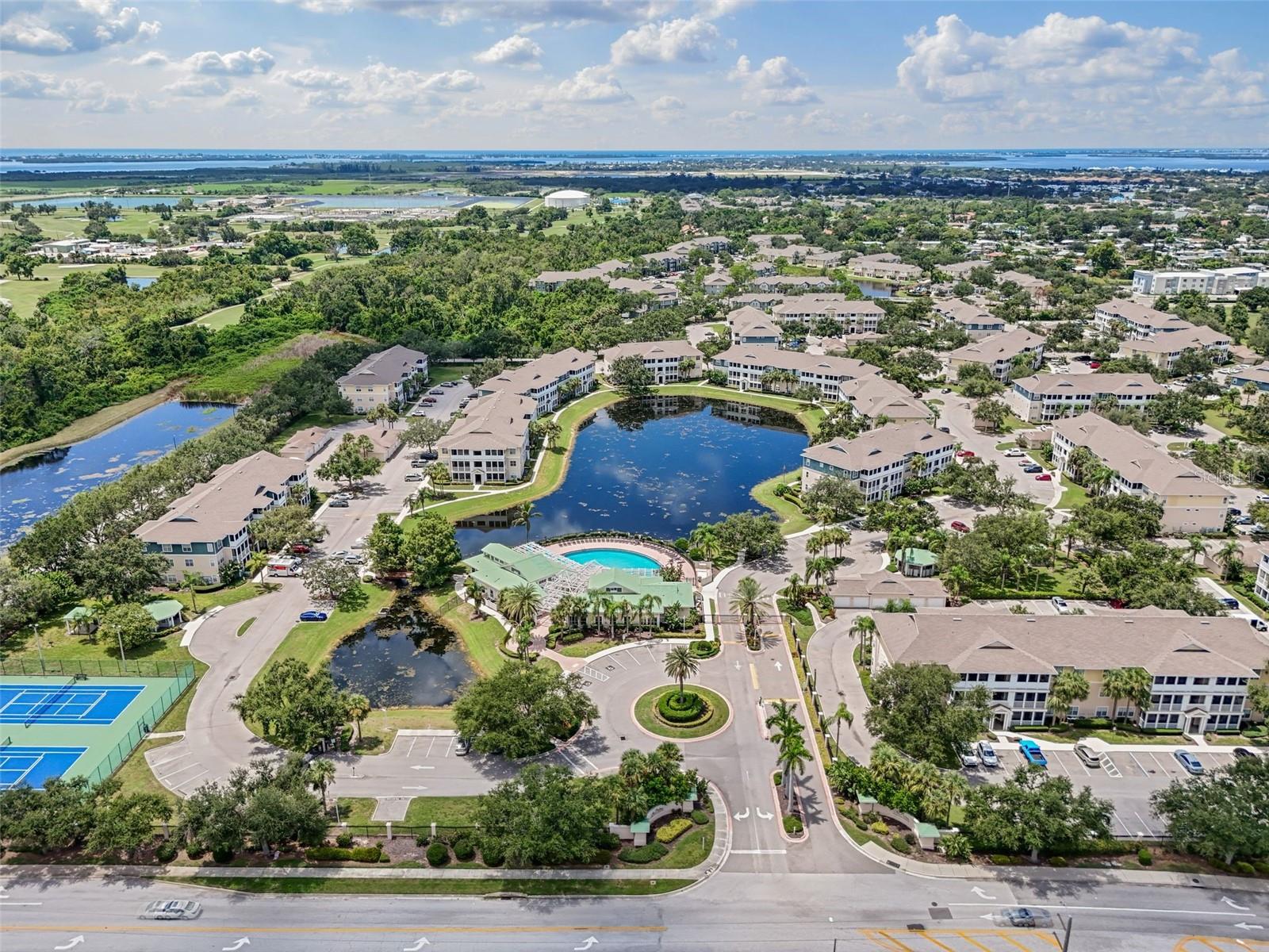 THE PALMS OF CORTEZ - Residential