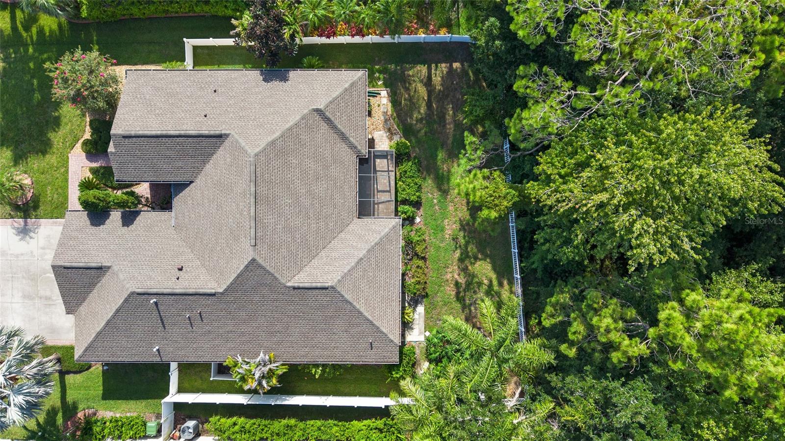 IVY LAKE ESTATES - Residential
