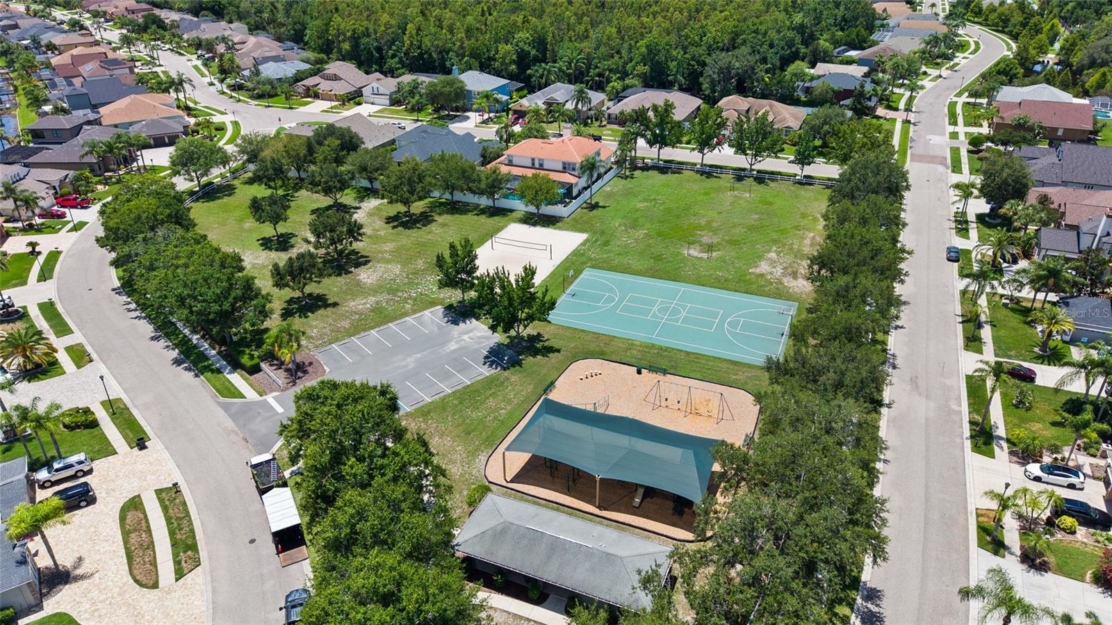 IVY LAKE ESTATES - Residential