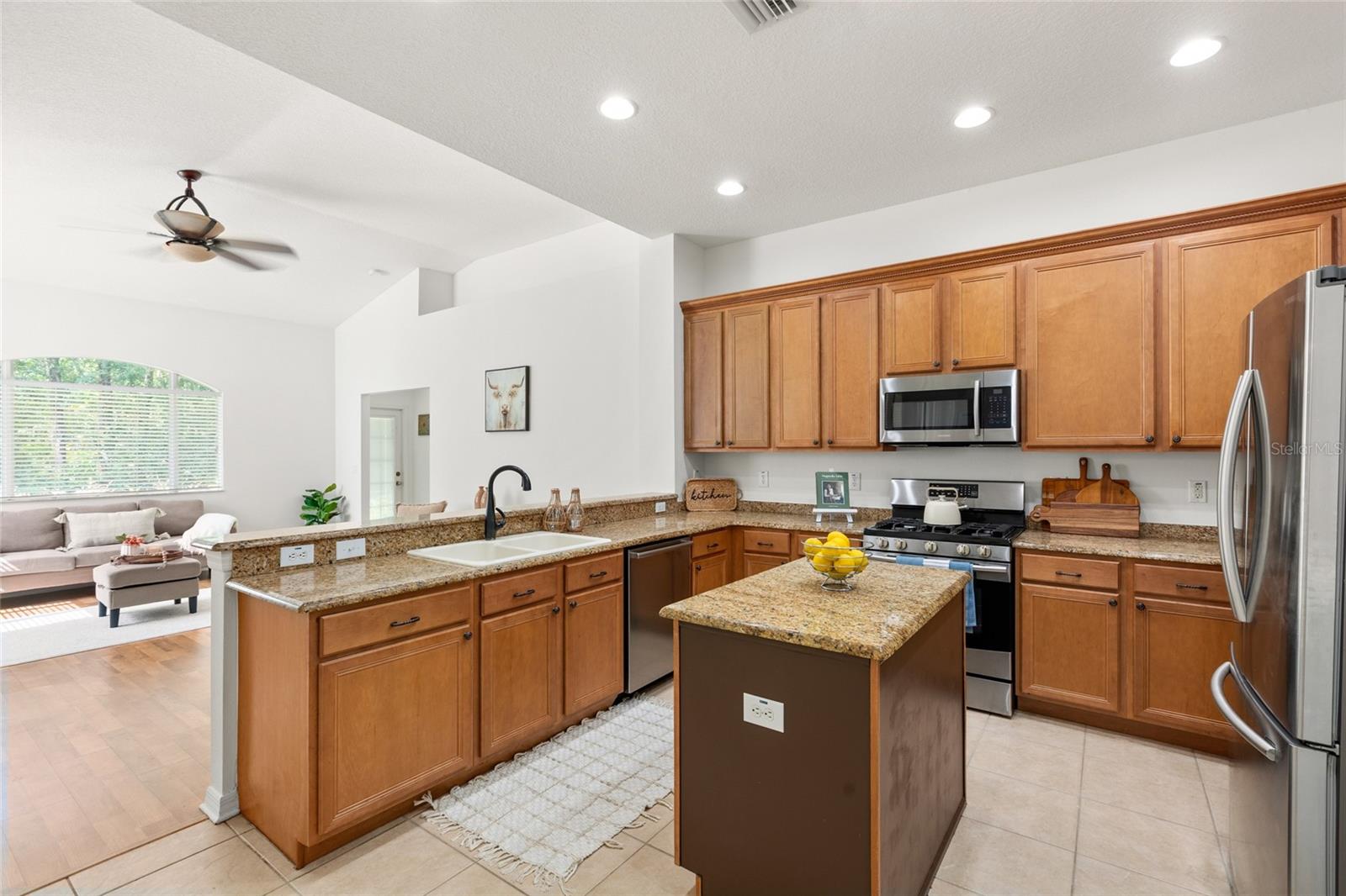 IVY LAKE ESTATES - Residential
