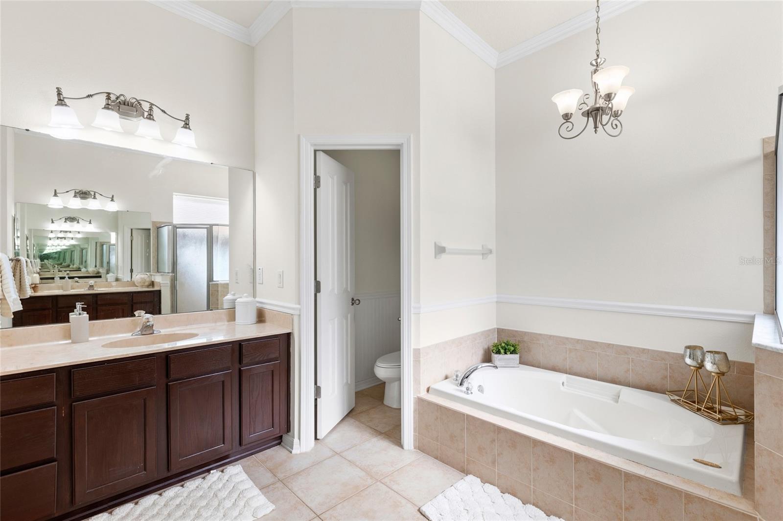 IVY LAKE ESTATES - Residential