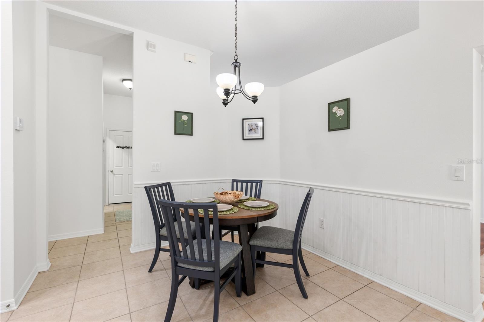 IVY LAKE ESTATES - Residential