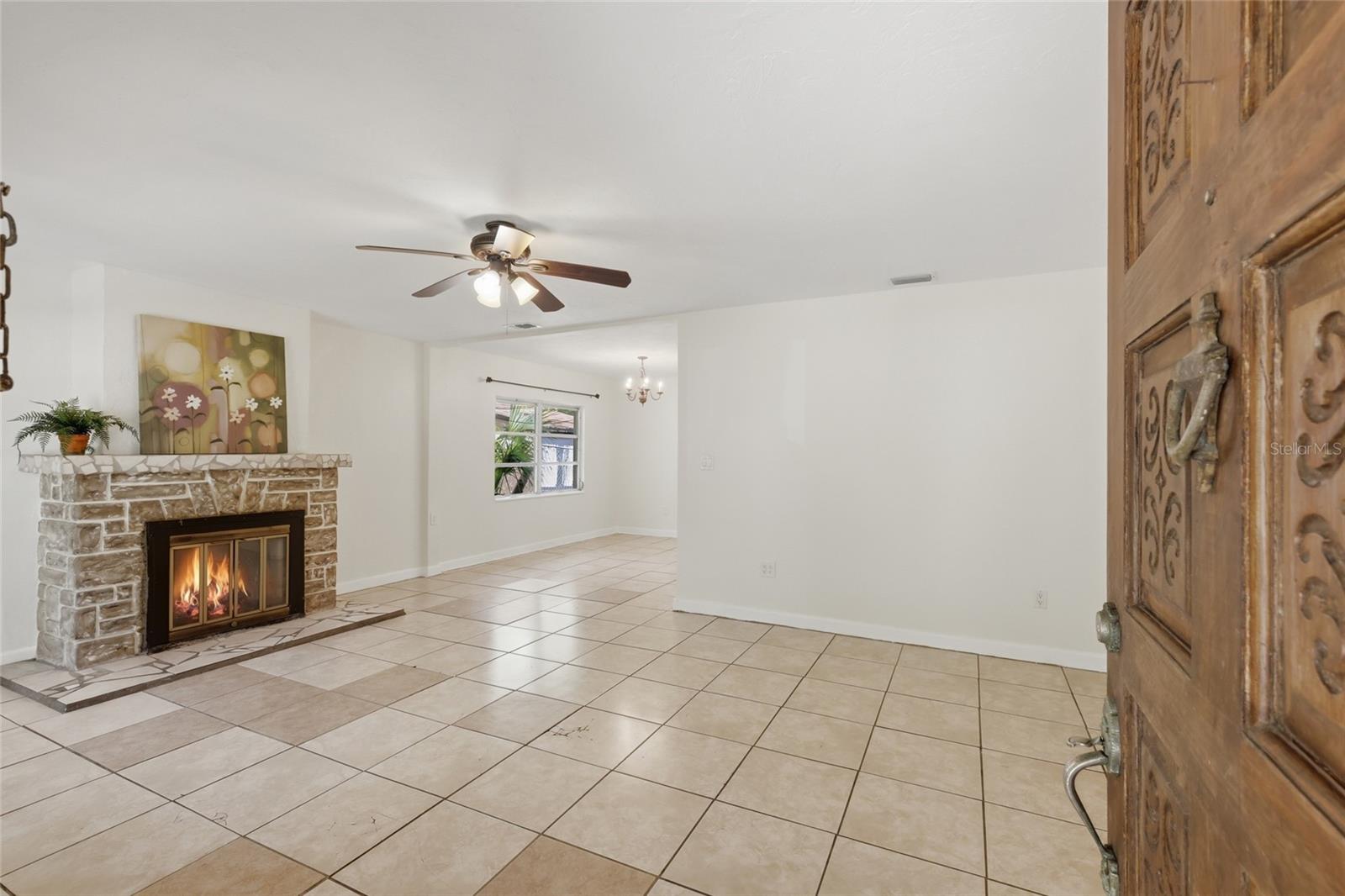 EDGEWATER - Residential