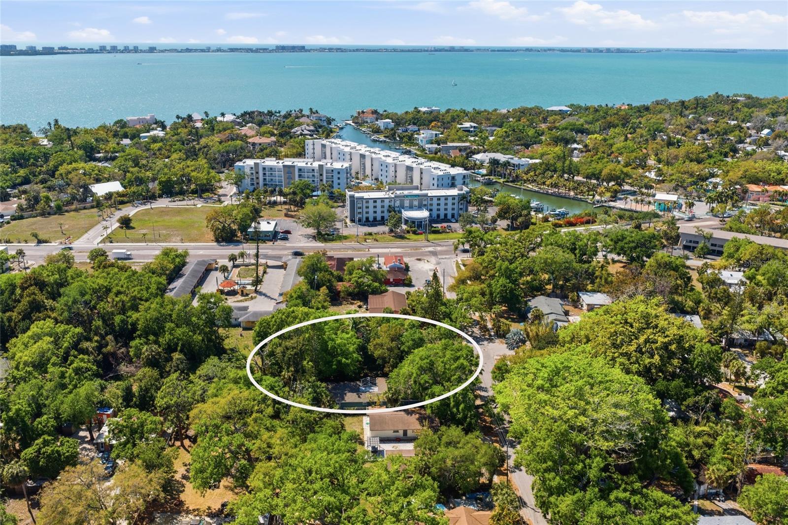 EDGEWATER - Residential