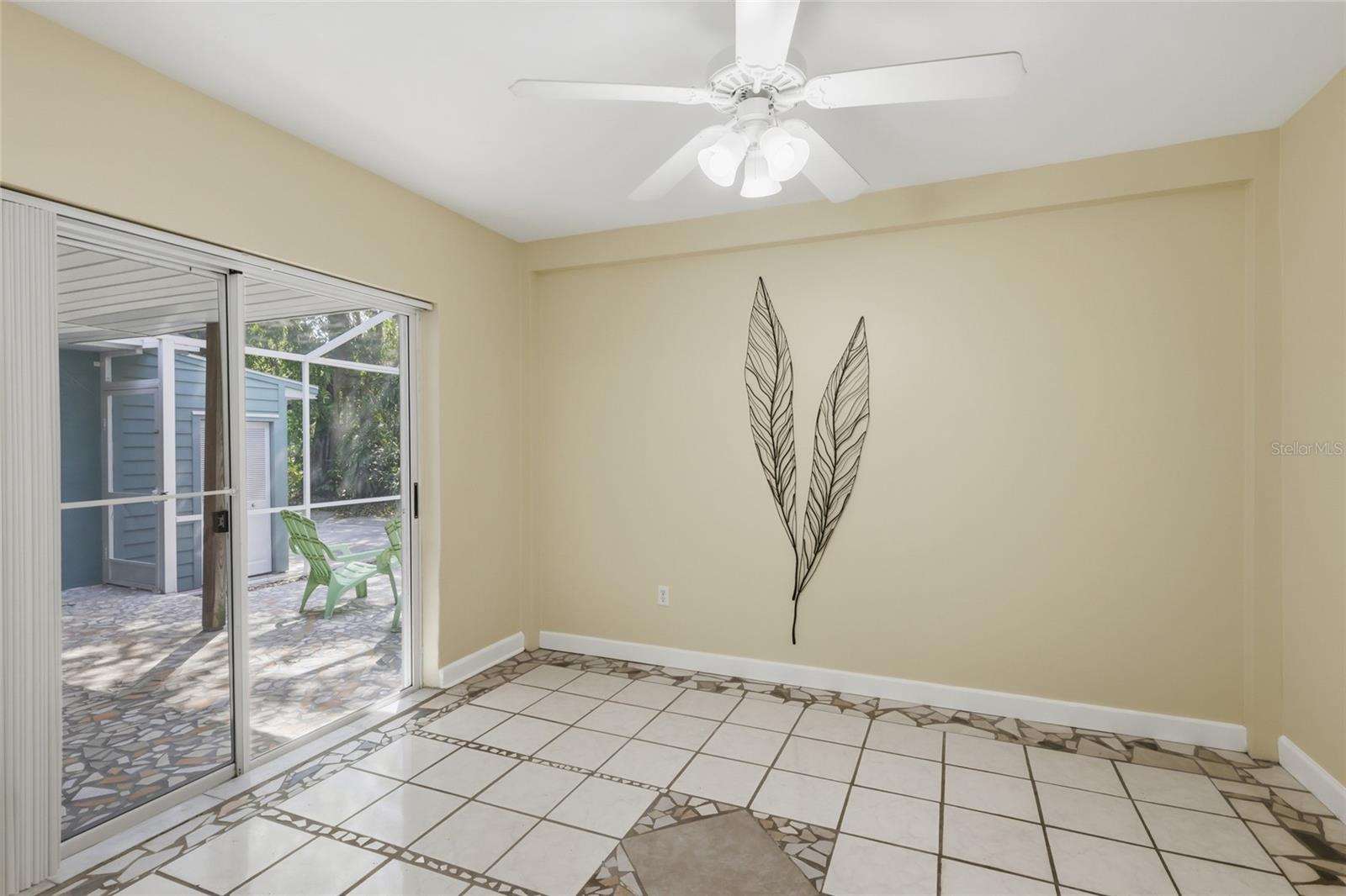 EDGEWATER - Residential