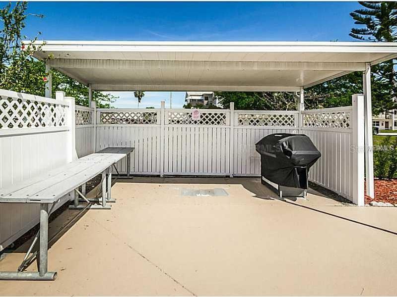 TOWN APTS CONDO - Residential