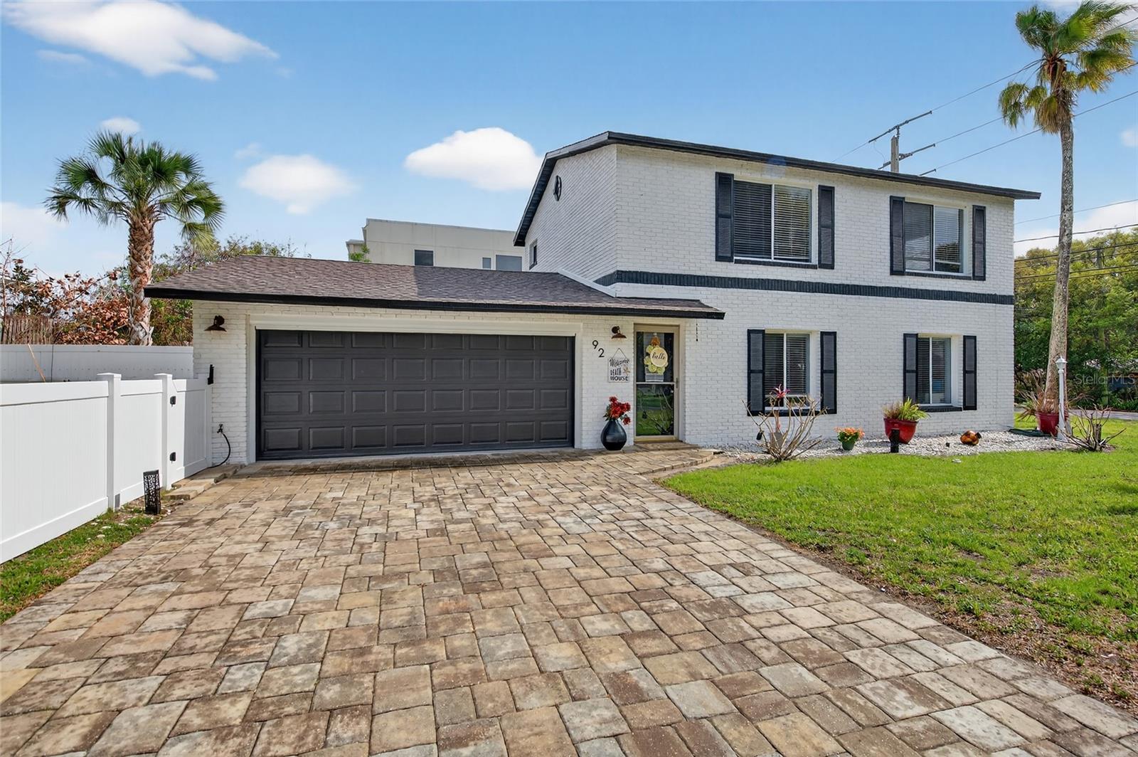 LIGHTHOUSE SHORES - Residential