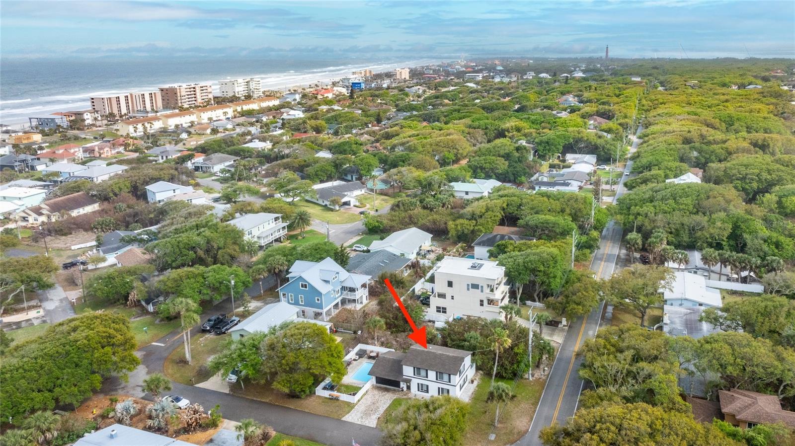 LIGHTHOUSE SHORES - Residential