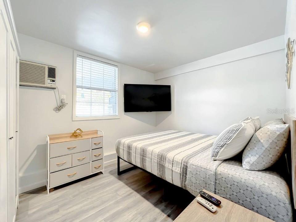 JACOB A HOLLENBECKS SUB - Residential Income