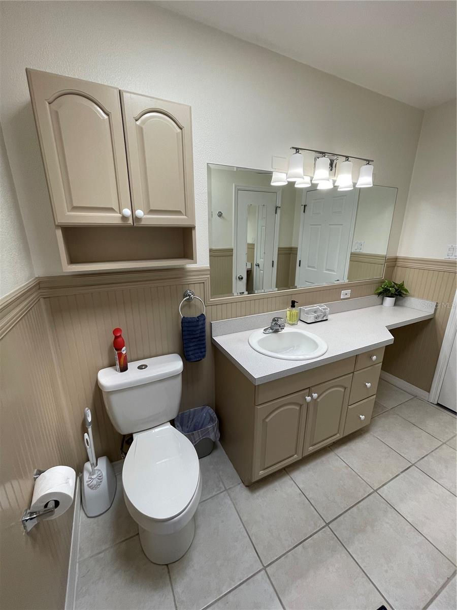 LAKE JESSAMINE ESTS - Residential