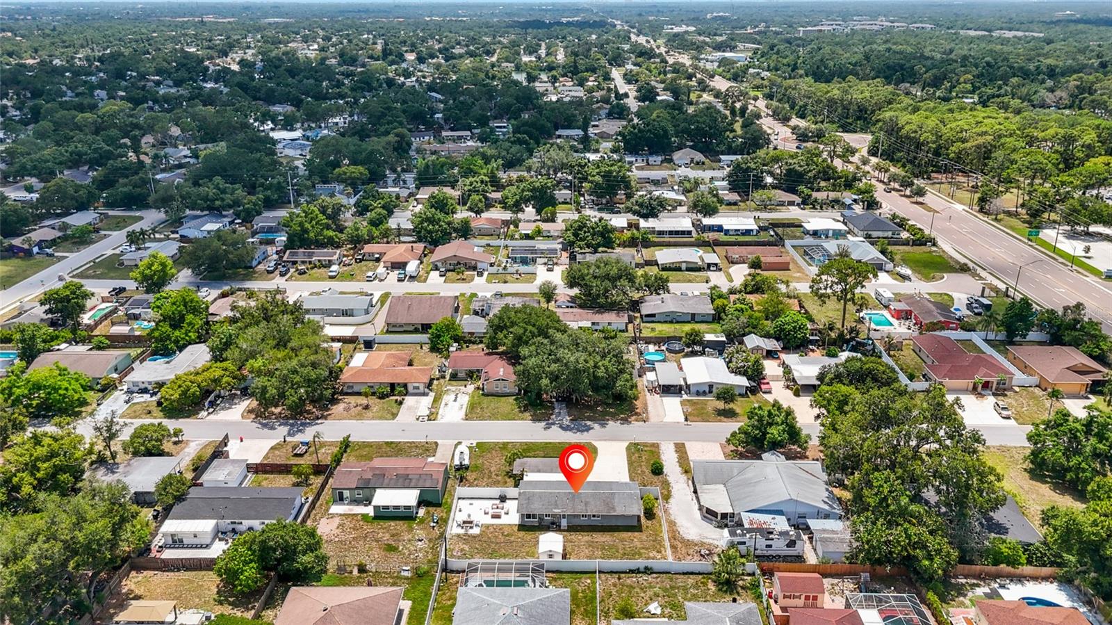 LAKE SARASOTA - Residential